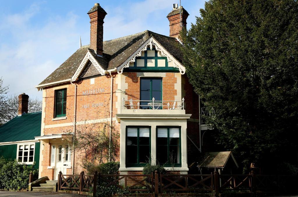 The Museum Inn Farnham  Exterior photo